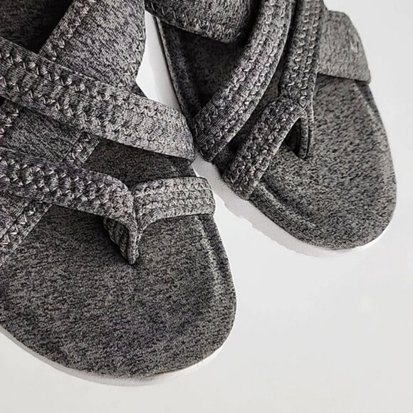 Skechers Rumblets Splendor Grey White Flat Sandal Toe Ring Lightweight Size 6 - Picture 7 of 14